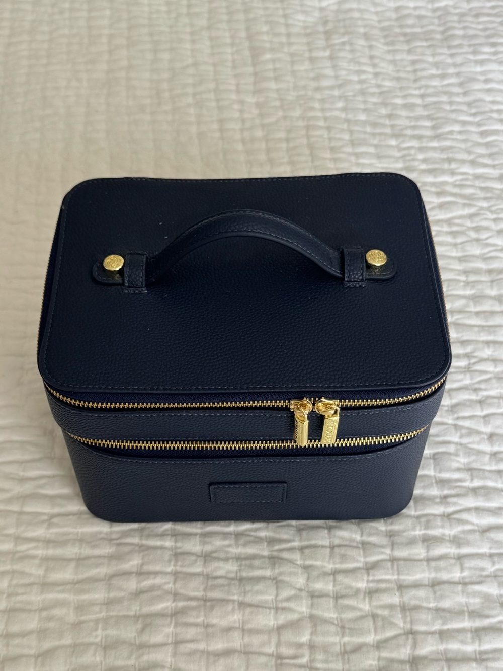 Etoile Collective Duo Vanity Case in Navy with gold hardware